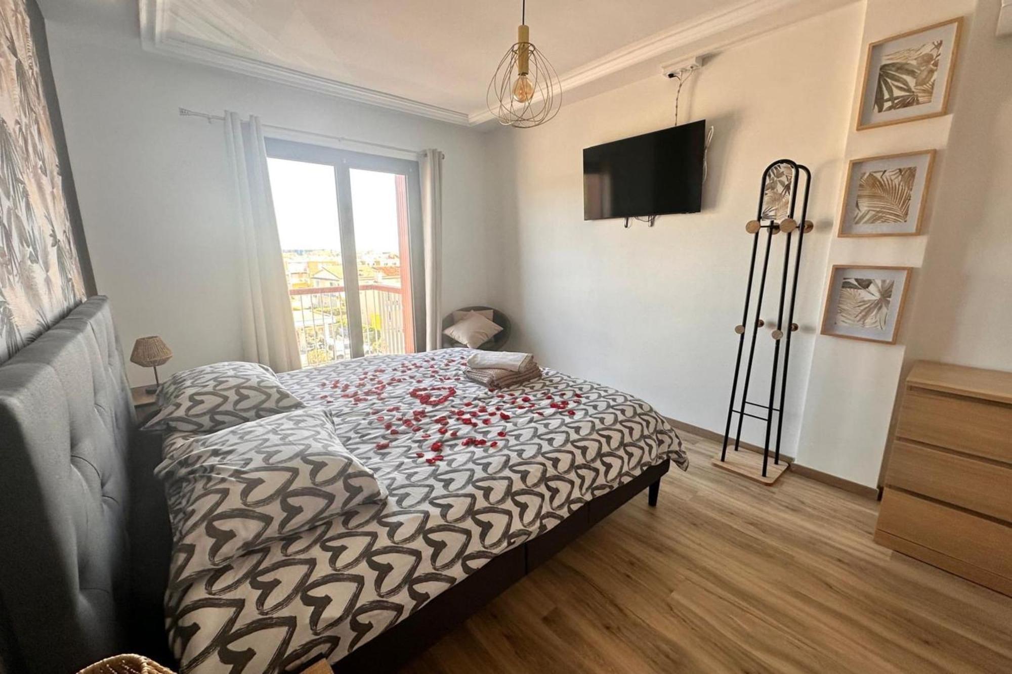 Le Mistral Appartement Standing Avec Vue Mer Exceptionnelle En 1Ere Ligne Le Grau-du-Roi Eksteriør bilde